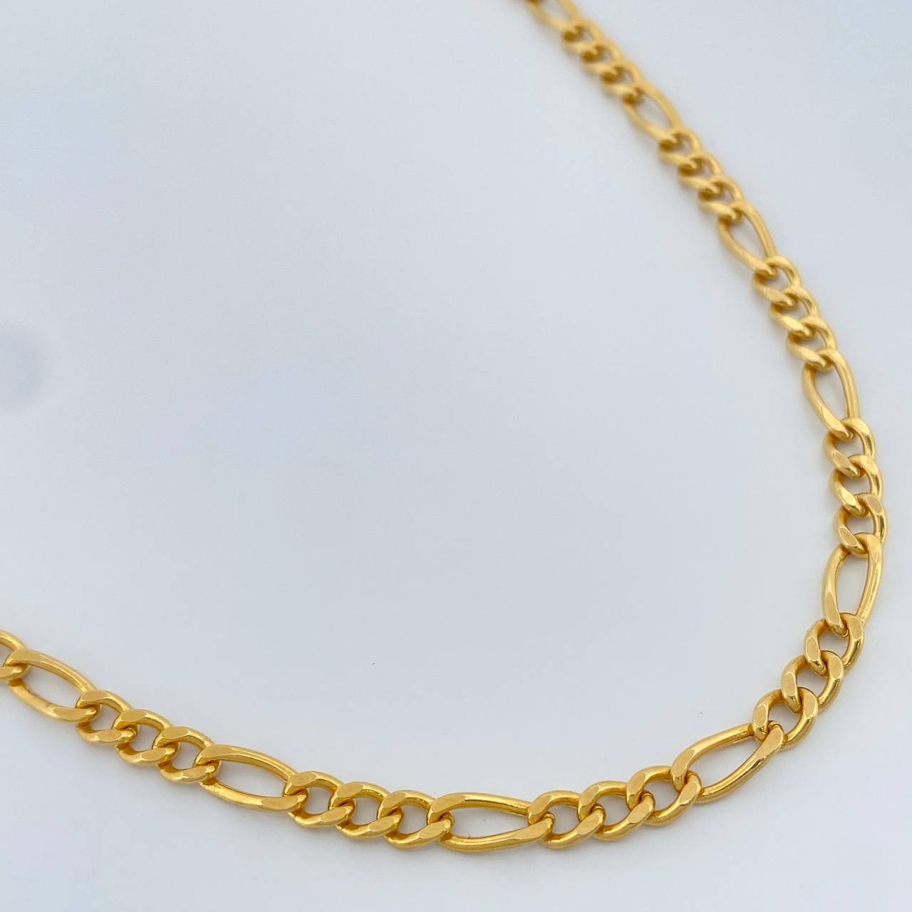 Cadena Figaro 9.6gr / 60cm / 3.8mm Oro Amarillo +1 18K +