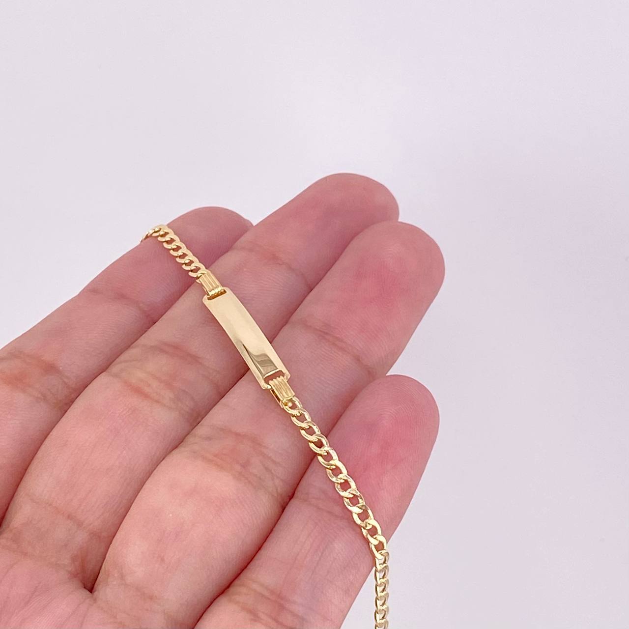 Pulso Cubano Placa Rectangular 1.55g / 16.3cm / 1.4mm Oro Amarillo 18K