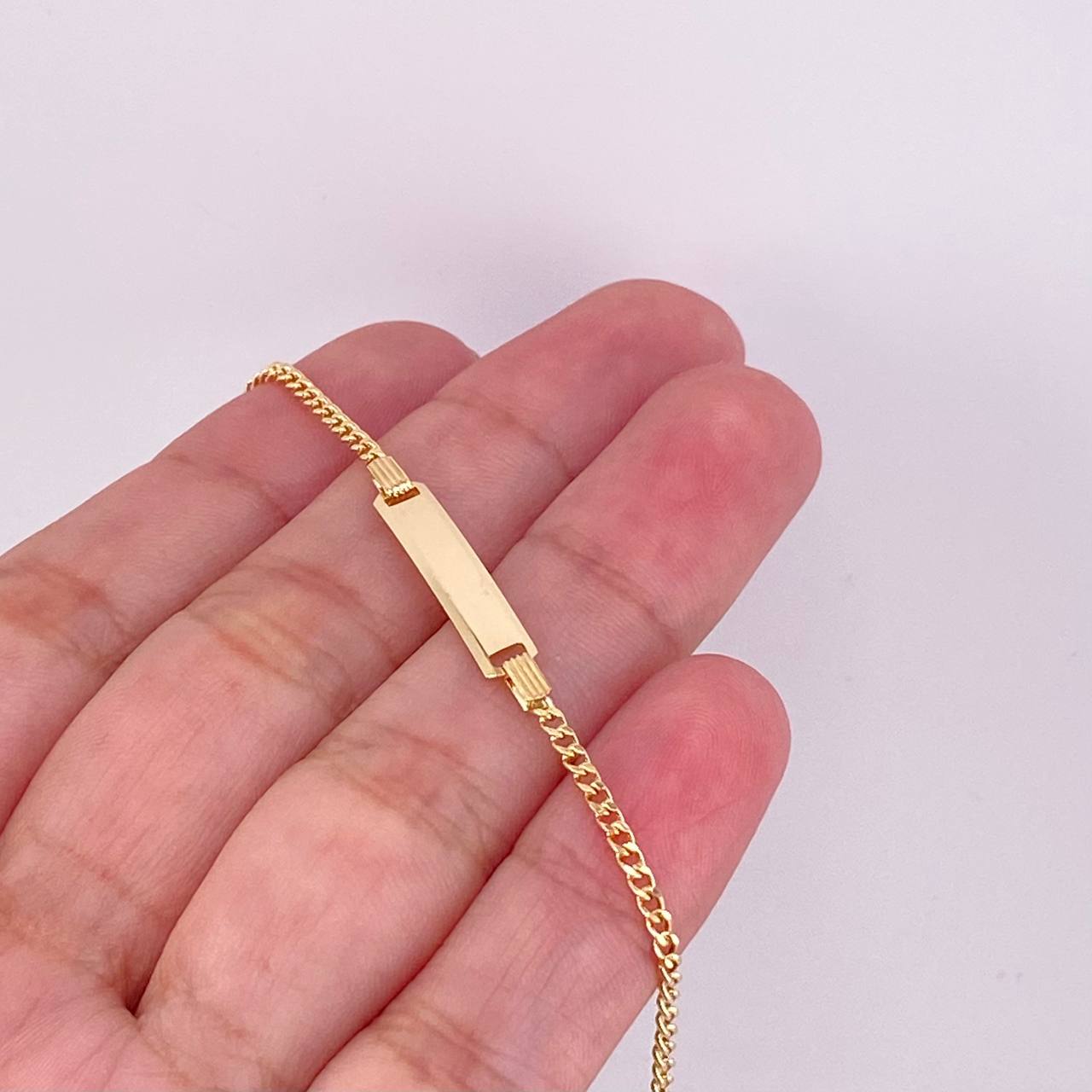 Pulso Cubano Placa Rectangular 1.65g / 16.2cm / 1.8mm Oro Amarillo 18K