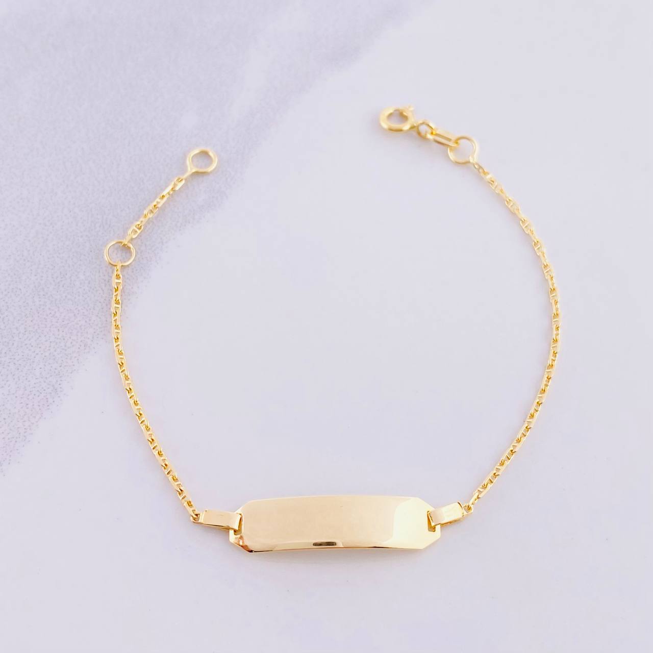 Pulso Modulable Volga Placa Puntas Planas 2.15g / 12.8cm - 14.7cm / 1.3mm Oro Amarillo 18K