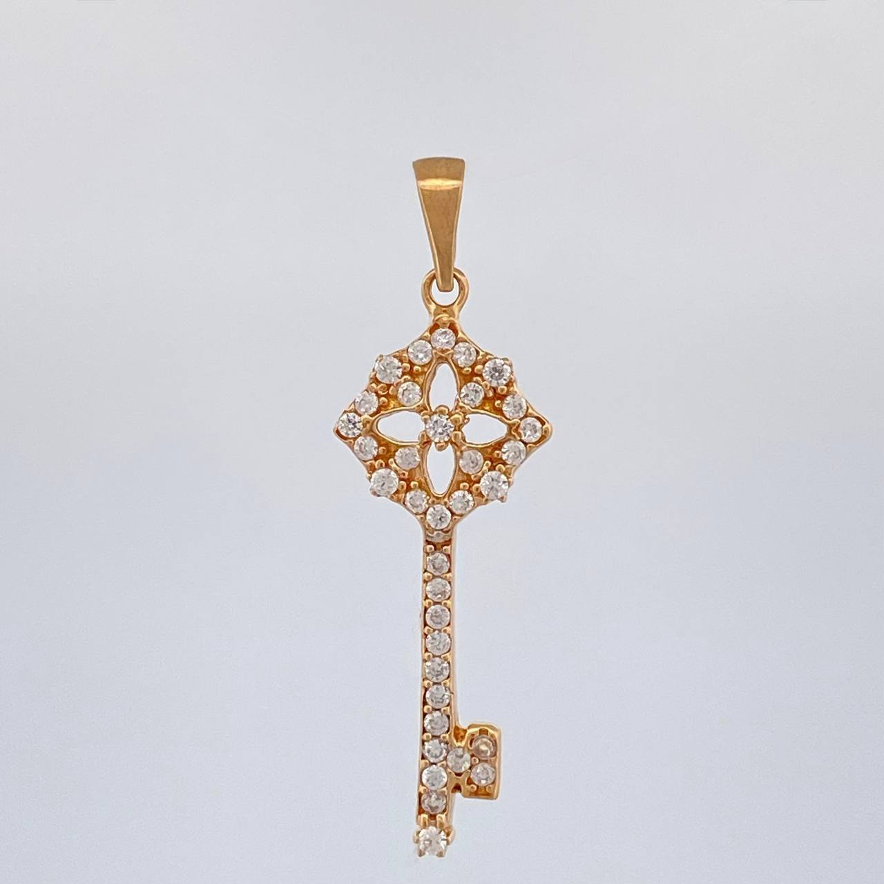 Dije Llave Flor 1.65 g / 3.3 cm Oro Amarillo 18K