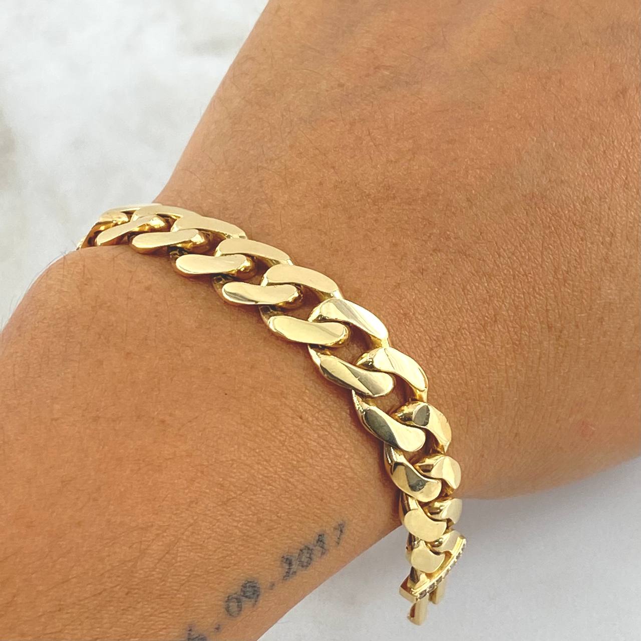 Pulso Cubano 25.8gr / 22cm / 9.8mm Oro Amarillo +0 18K