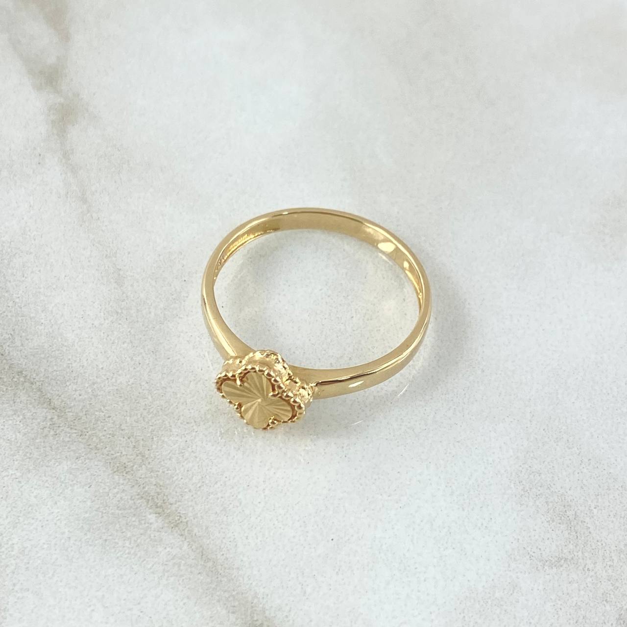 Anillo Trébol VCyA 2.35gr / T7 1/2 / Diamantado Oro Amarillo Nac.Esp. 18K *
