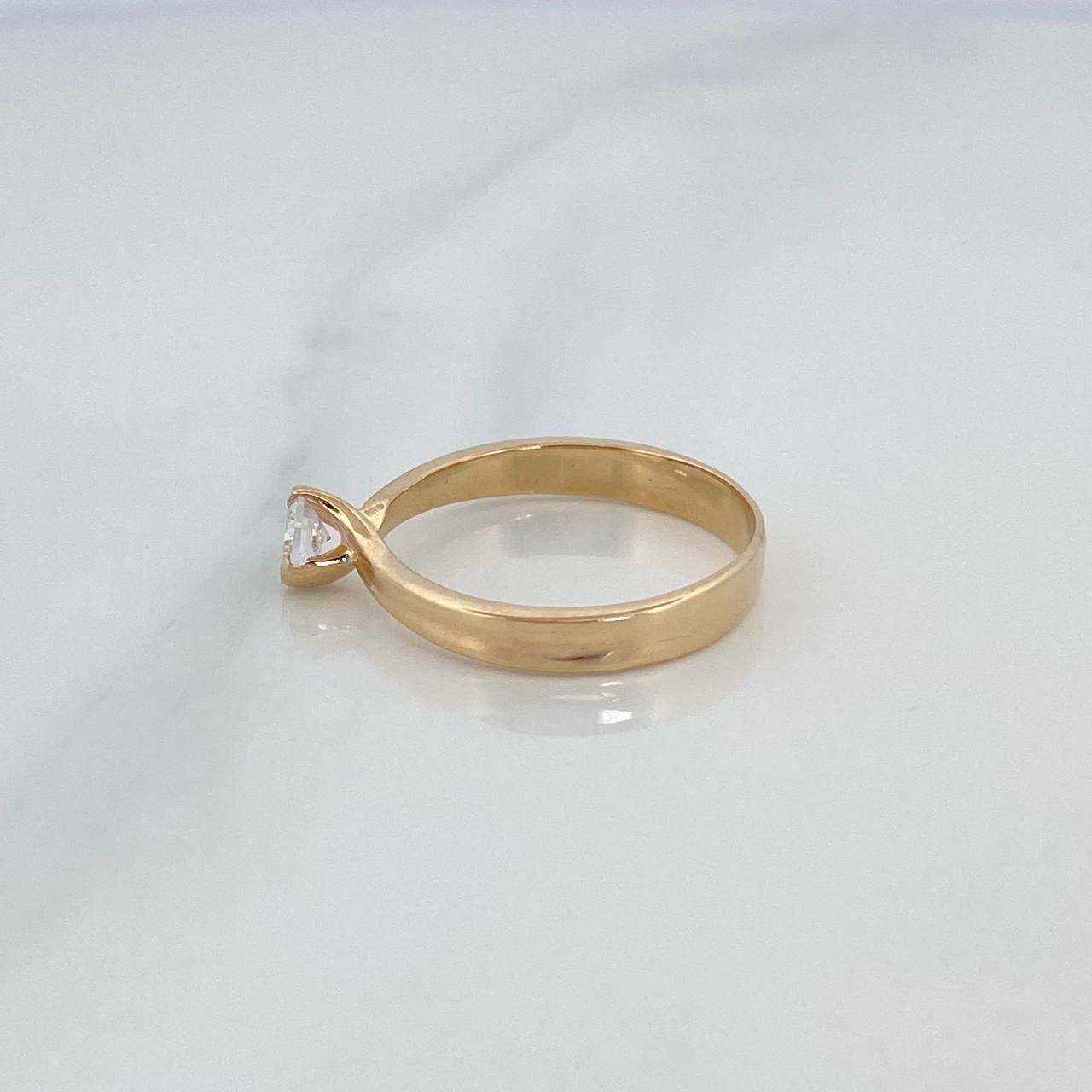 Anillo Solitario 2.75 g / T6 3/4 Oro Amarillo 18K