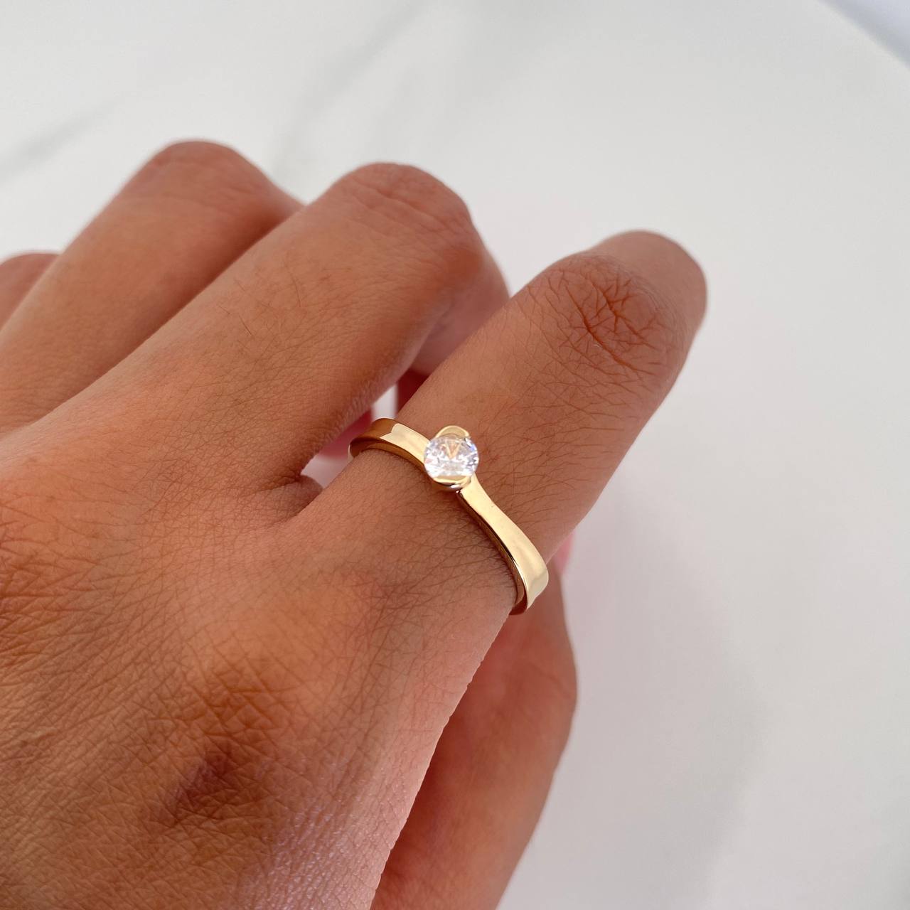 Anillo Solitario 2.75 g / T6 3/4 Oro Amarillo 18K
