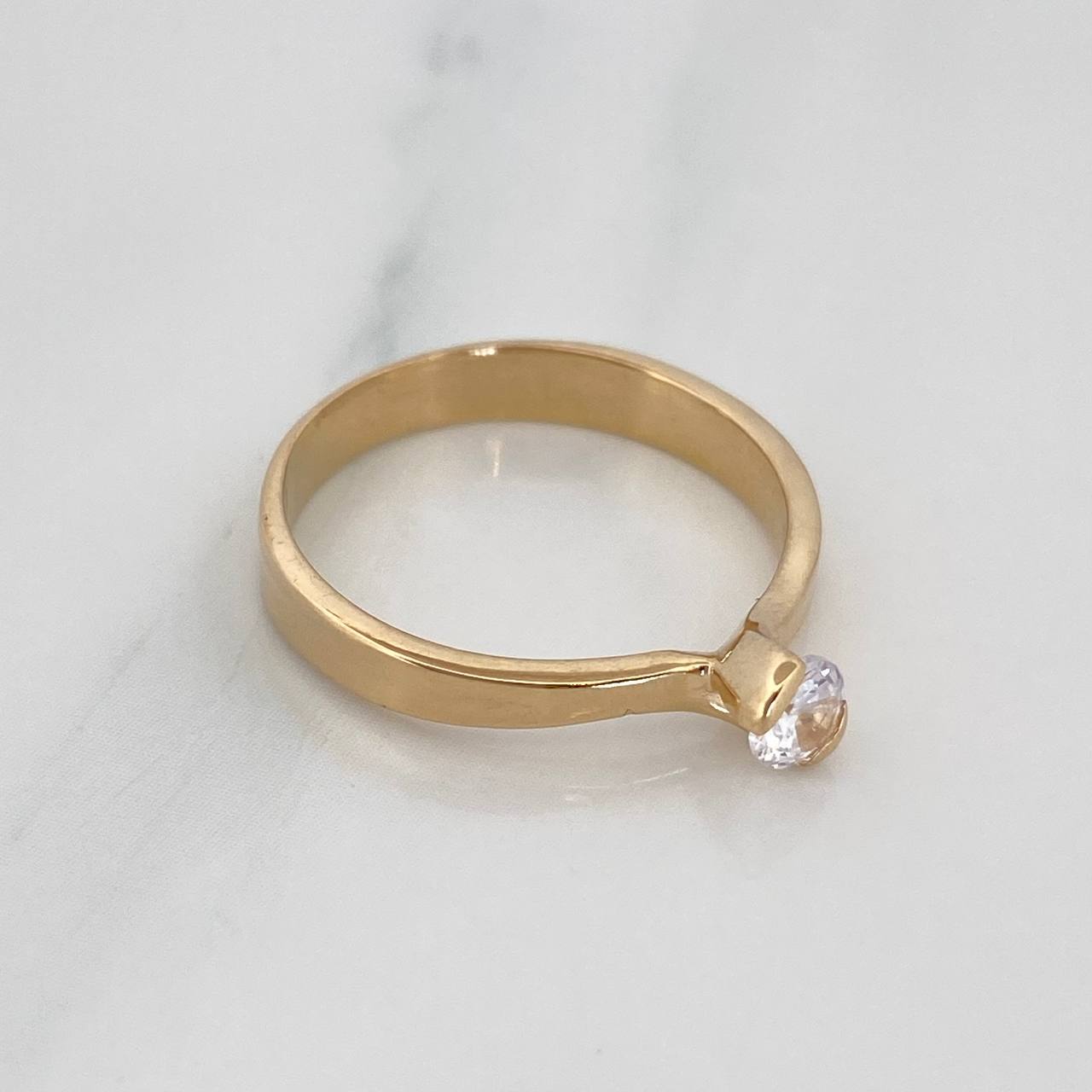 Anillo Solitario 2.75 g / T6 3/4 Oro Amarillo 18K