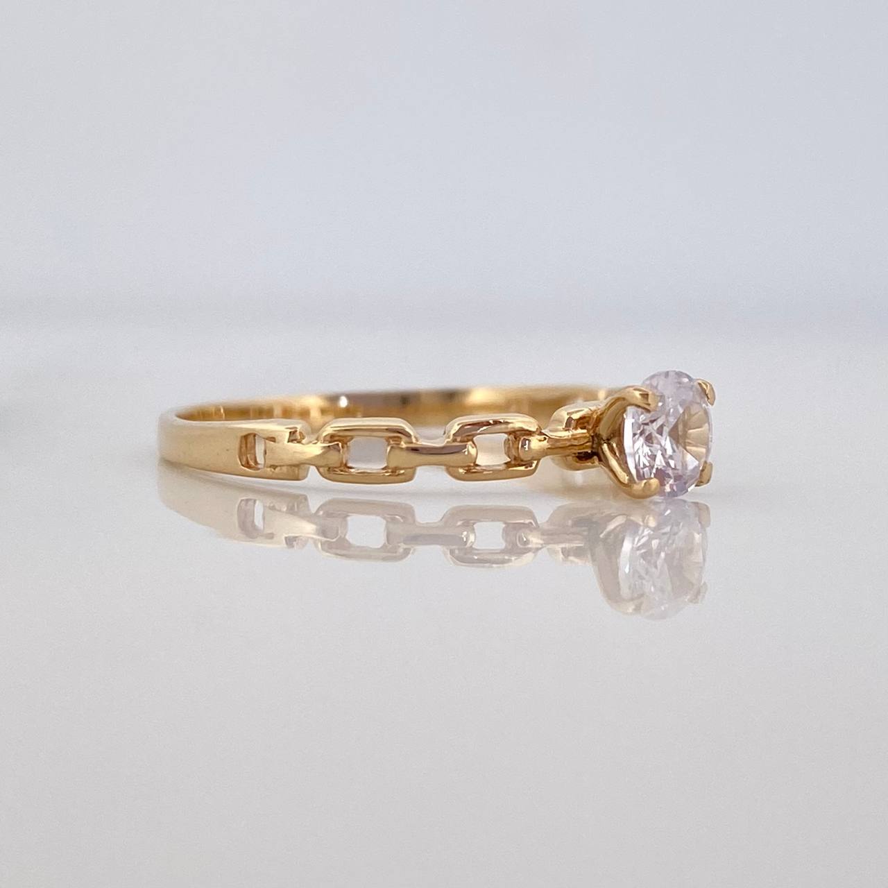 Anillo Solitario Eslabon 1.5 g / T7 Oro Amarillo 18K