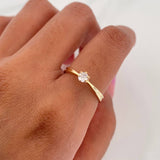 Anillo Solitario 1.35 g / T6 Oro Amarillo 18K