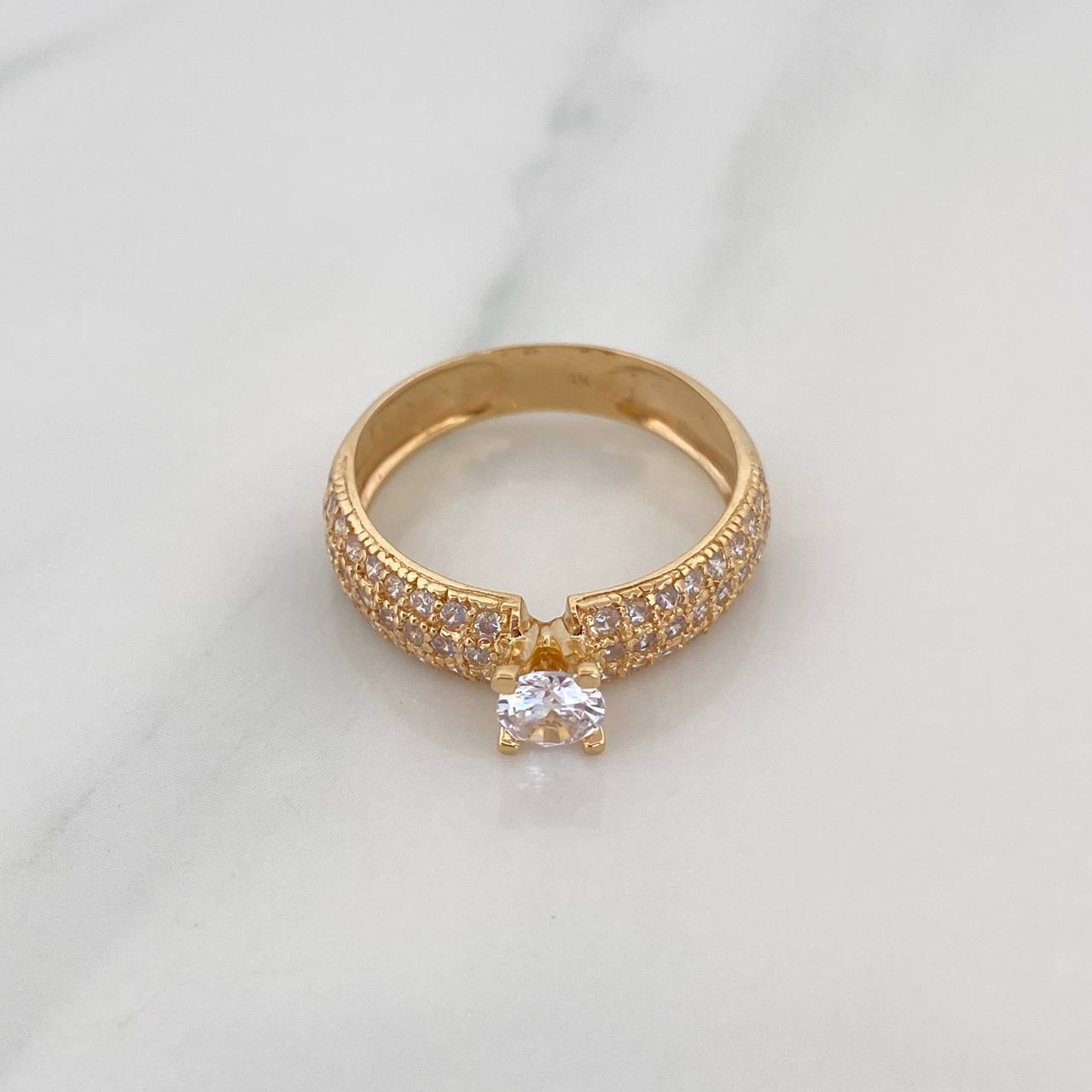 Anillo Solitario Tupido 3.15 g / T6 1/2 Oro Amarillo 18K