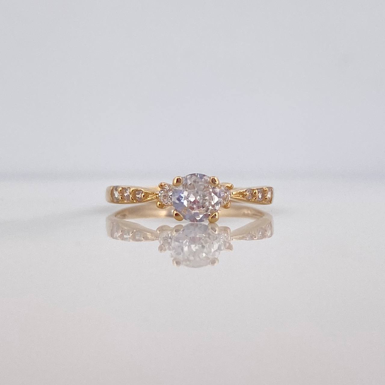 Anillo Solitario Churumbela 2.05 g / T6 1/2 Oro Amarillo 18K