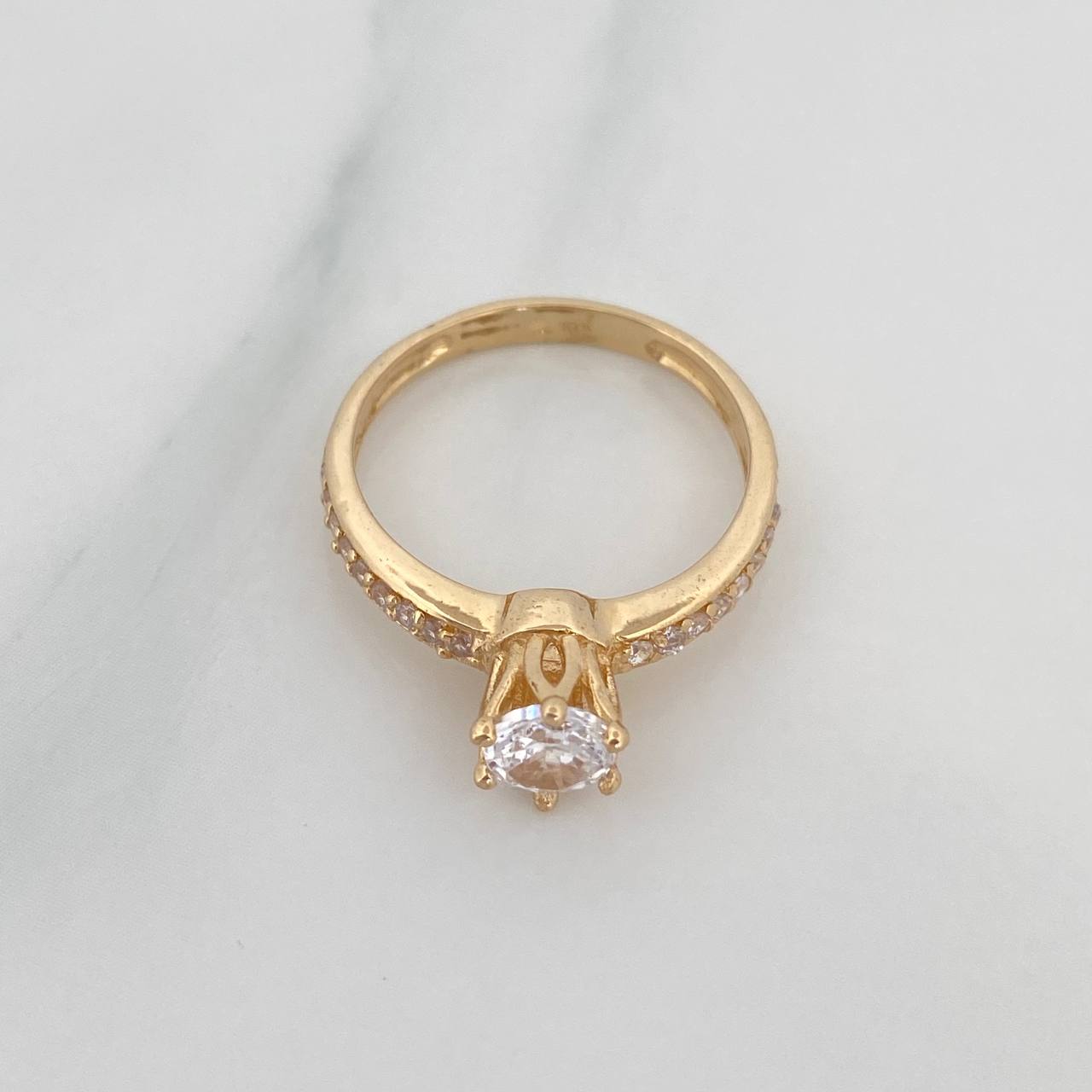 Anillo Solitario Churumbela 2.8 g / T6 Oro Amarillo 18K