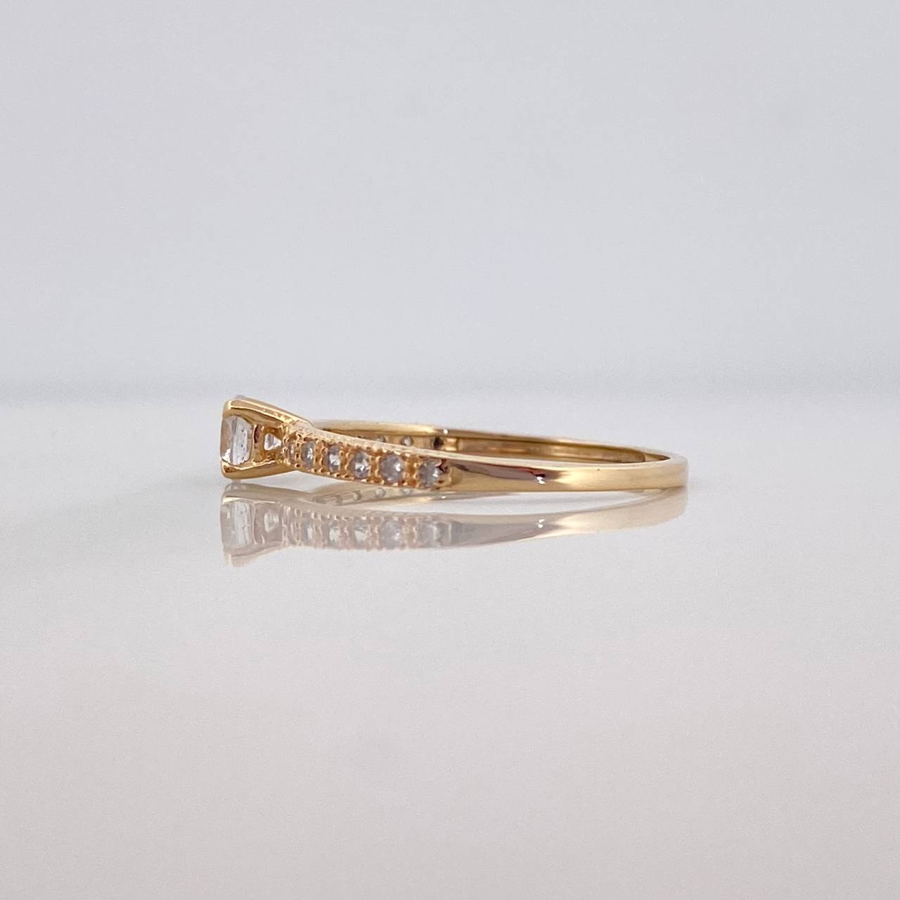 Anillo Solitario Churumbela 1.35 g / T5 1/2 Oro Amarillo 18K