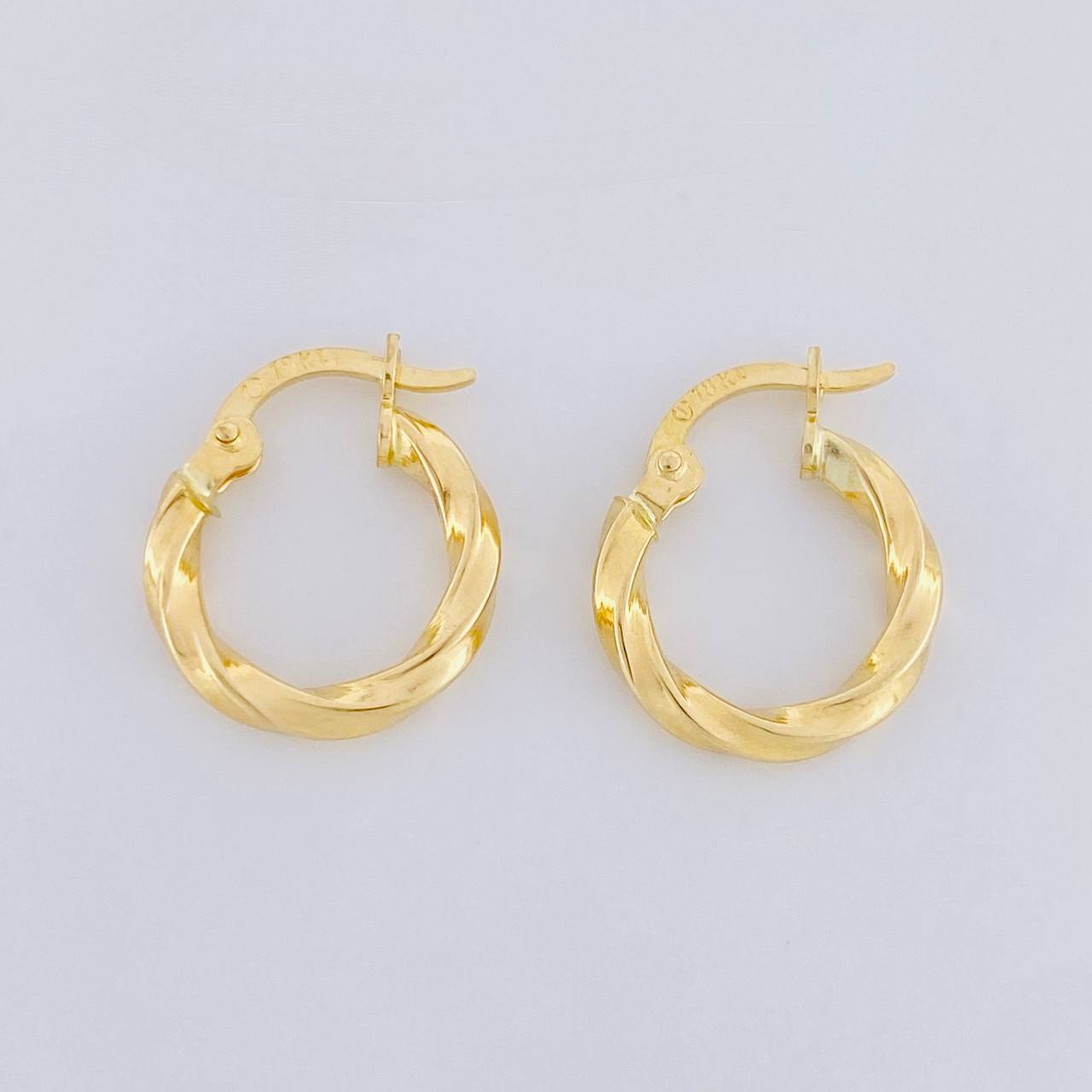 Candongas Kari 1.05g / 1.6cm Oro Amarillo 18K