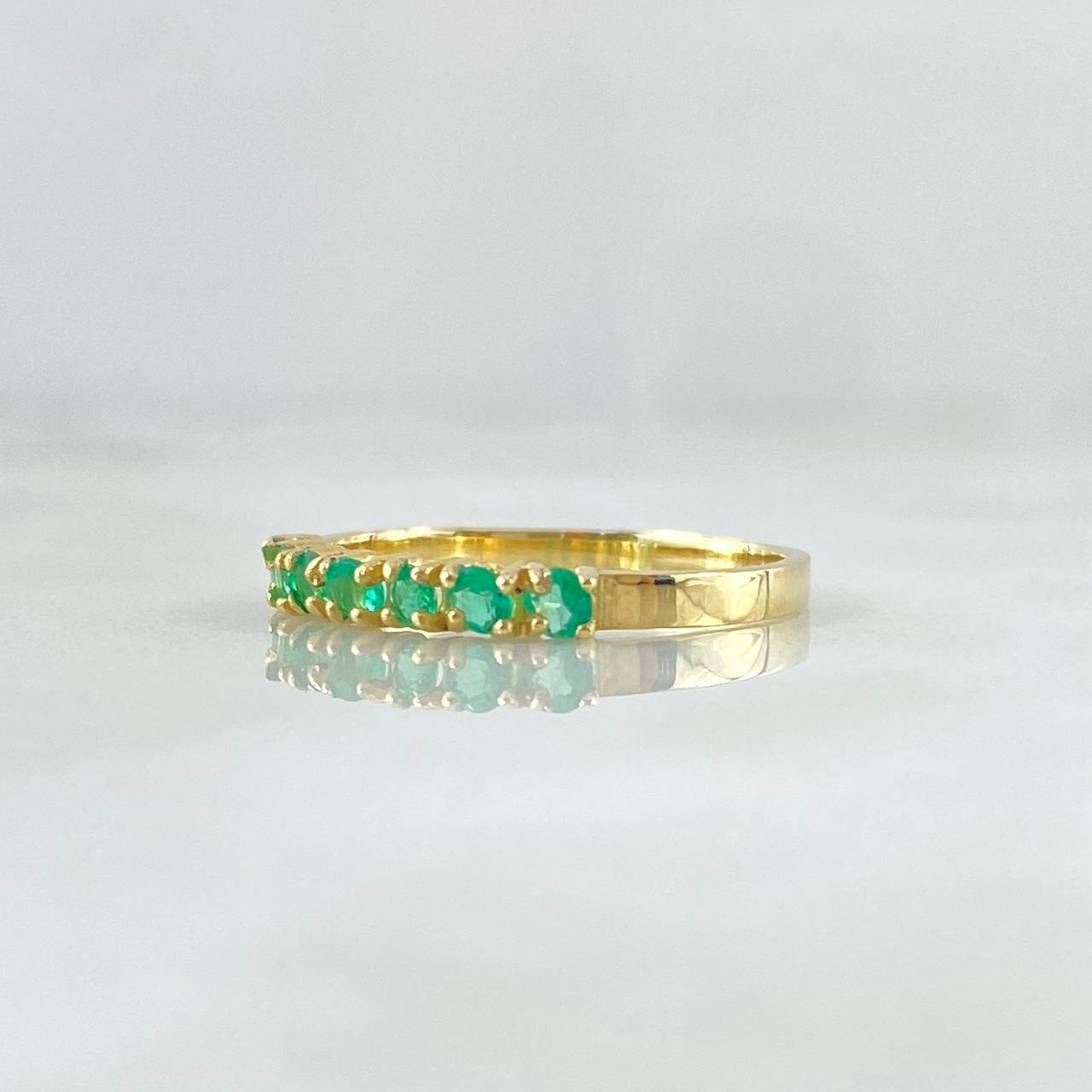 Anillo Hiedra 1.5gr / T6 / Esmeraldas 35pts Oro Amarillo 18K (Joya)