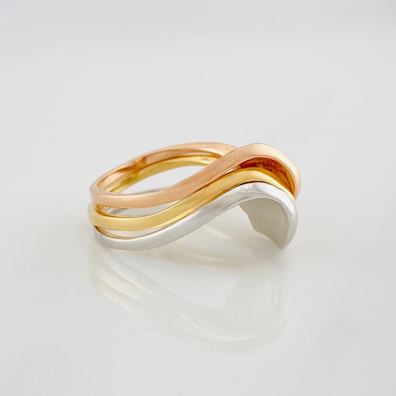 Anillo Trio Holas 6.95g / T6 Tres Oros 18K