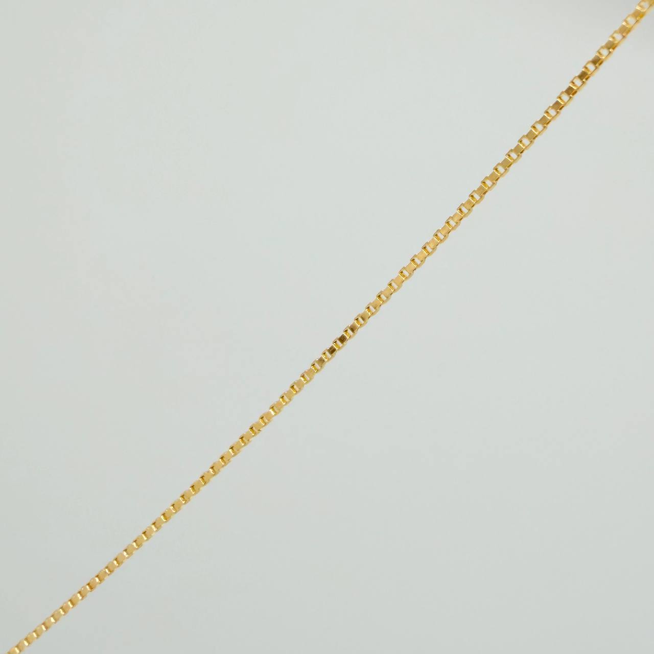 Set Cadena y Dije Veneciana + Virgen Milagrosa 1.35gr / 50.3cm / 0.55mm Oro Amarillo 18K (Oferta) &