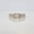 Anillo Solitario 5g / T7 1/4 Oro Blanco 18K