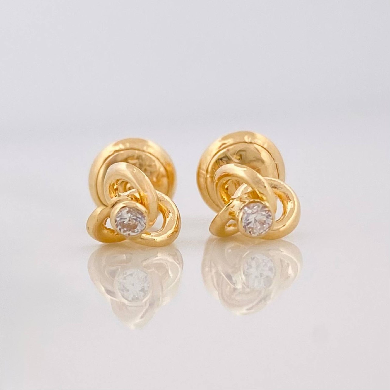 Topos Elice 0.85g / 5mm Oro Amarillo 18K