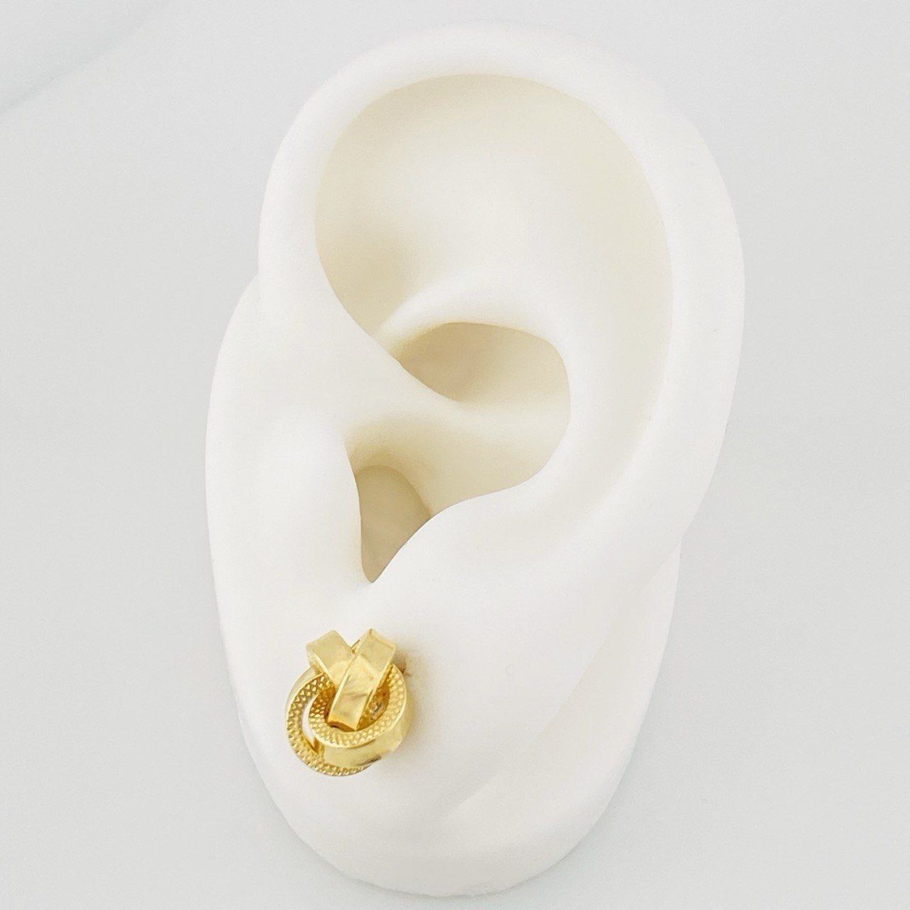 Topos Nudo 1.6g / 9.2mm Oro Amarillo 18K
