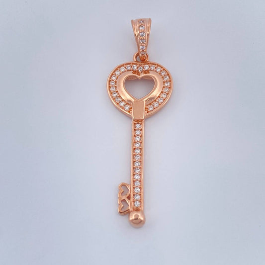 Dije Llave Corazon 2.35gr / 4cm / Oro Rosa 18K &
