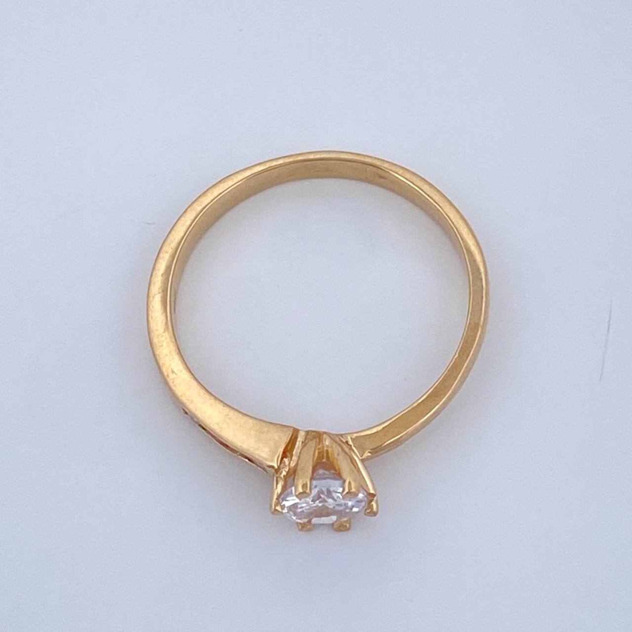 Anillo Solitaro Linea Invertida 2.7gr / T7 / Oro Amarillo 18K &