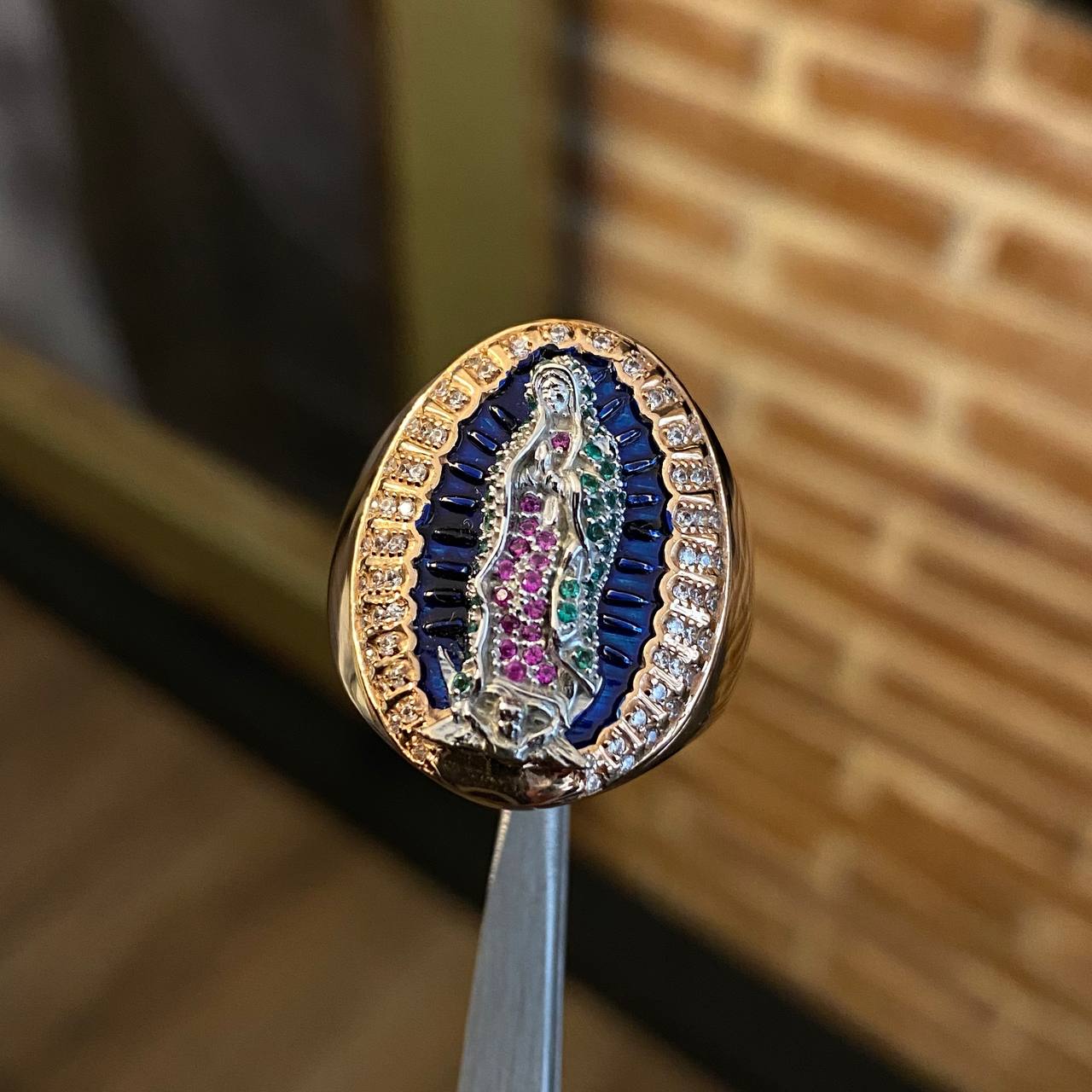 Anillo Virgen de Guadalupe 12gr T10 1/2 Circones Blancos Fucsias Verdes Dos Oros Rosa Blanco