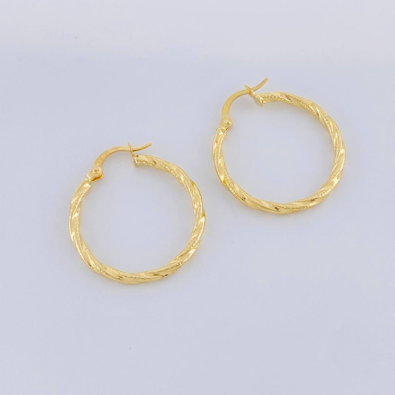 Candongas Sami 1.6g / 2.8cm Oro Amarillo 18K