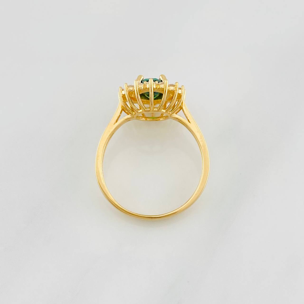 Anillo Halo Circulo 3.7g / T7 1/2 Oro Amarillo 18K