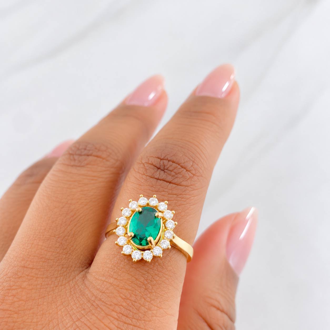 Anillo Halo Circulo 3.7g / T7 1/2 Oro Amarillo 18K