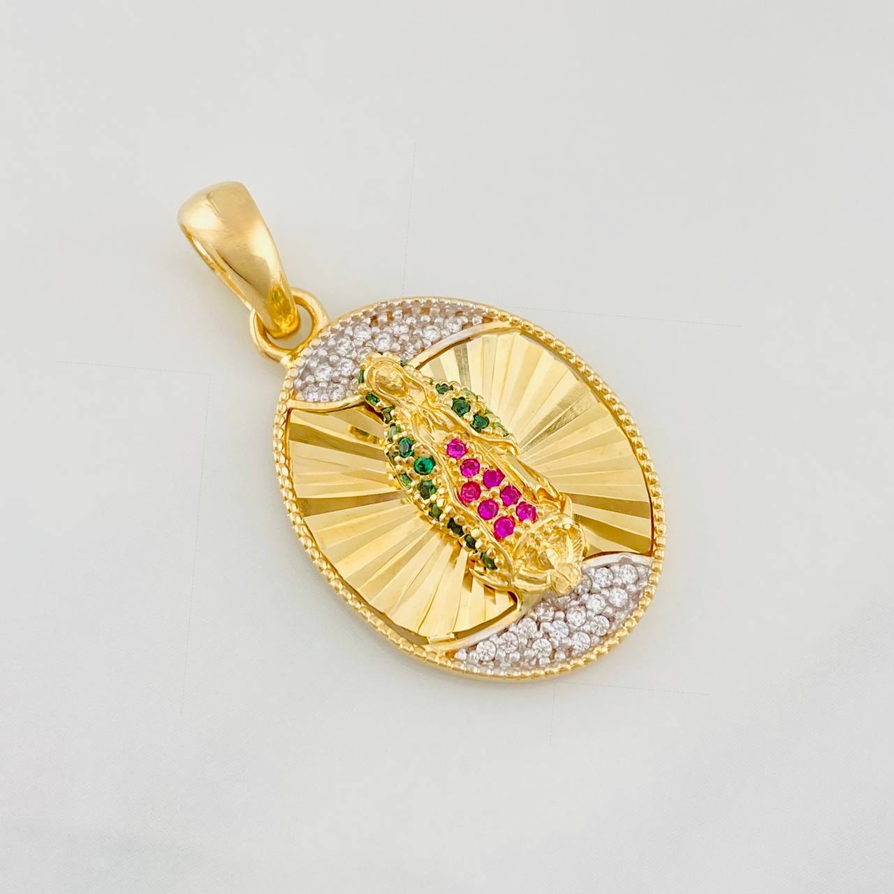 Dije Virgen de Guadalupe 4.6g / 3.02cm Dos Oros Amarillo Blanco 18K