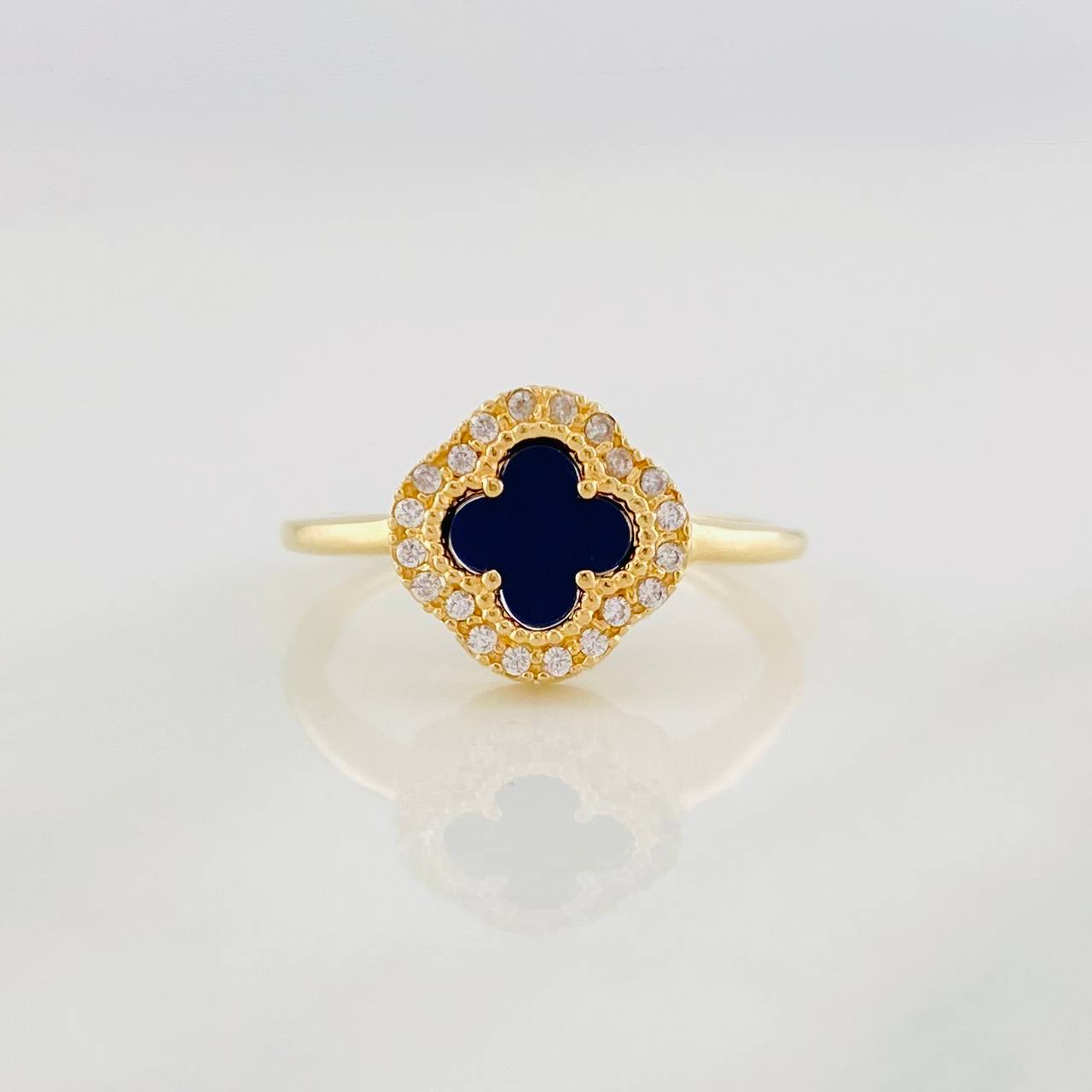 Anillo Trebol 2.65g / T6 Oro Amarillo 18K
