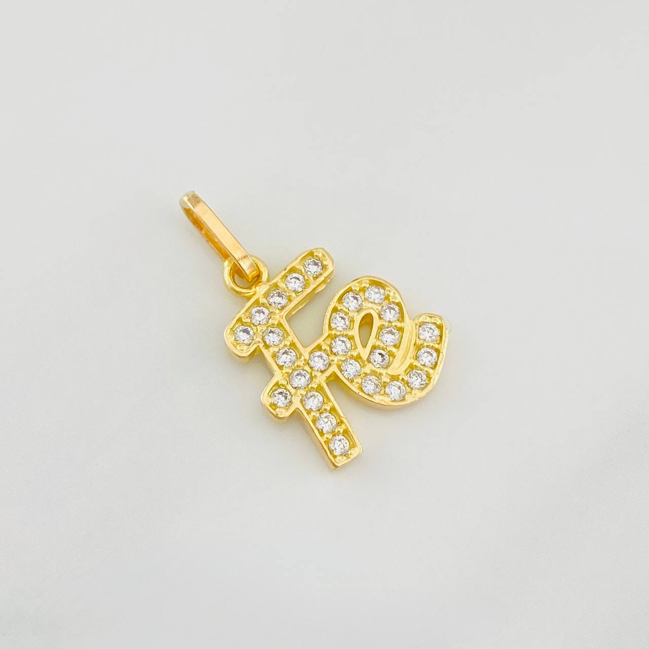 Dije Fe 1.4g / 2cm Oro Amarillo 18K