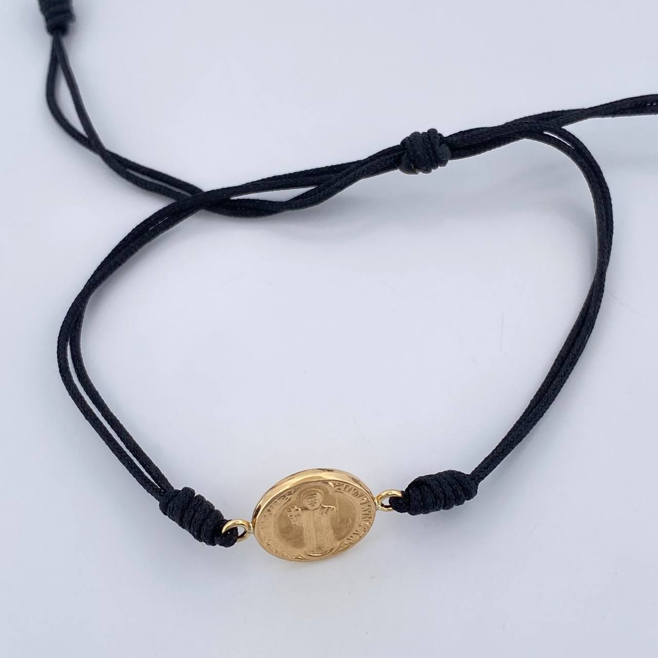 Pulsera Tejida Negra San Benito 1gr / Oro Amarillo 18K %