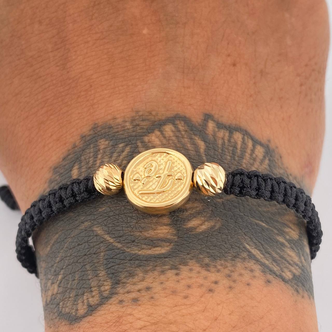 Pulsera Tejida Negra Fe 1.4gr / 6mm Oro Amarillo 18K %