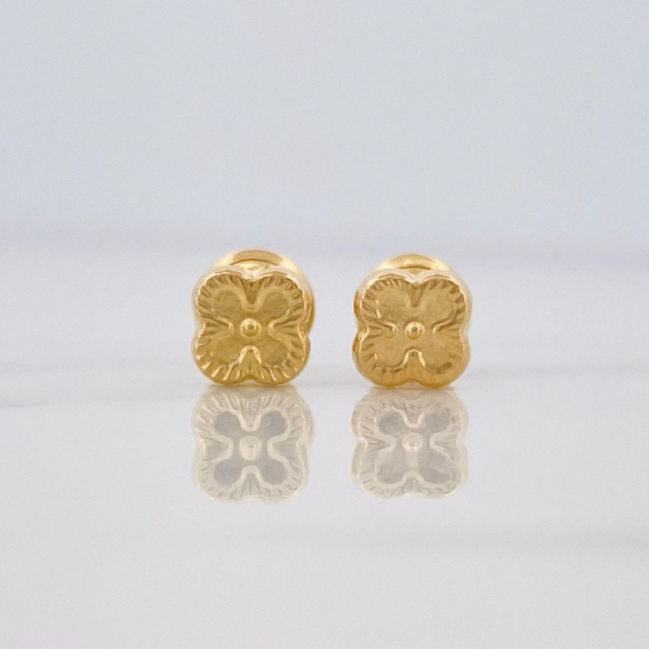 Topos Trebol 0.65g / 5mm Oro Amarillo 18K
