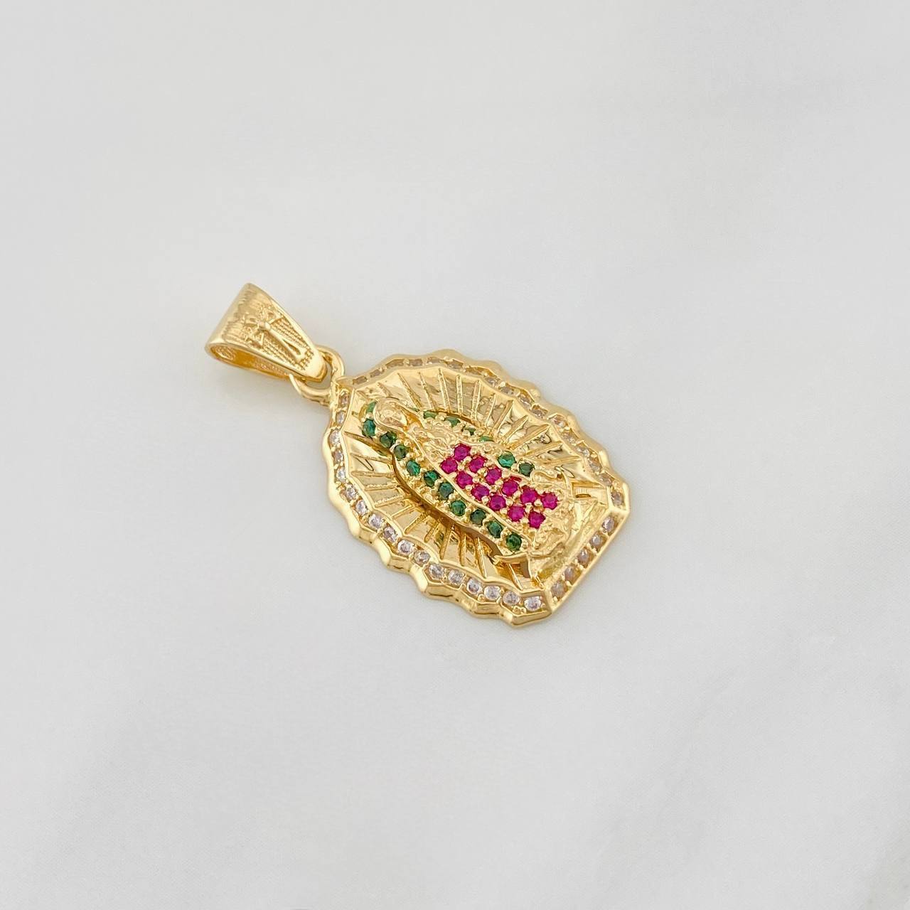 Dije Virgen de Guadalupe 3.05g / 2.07cm Oro Amarillo 18K