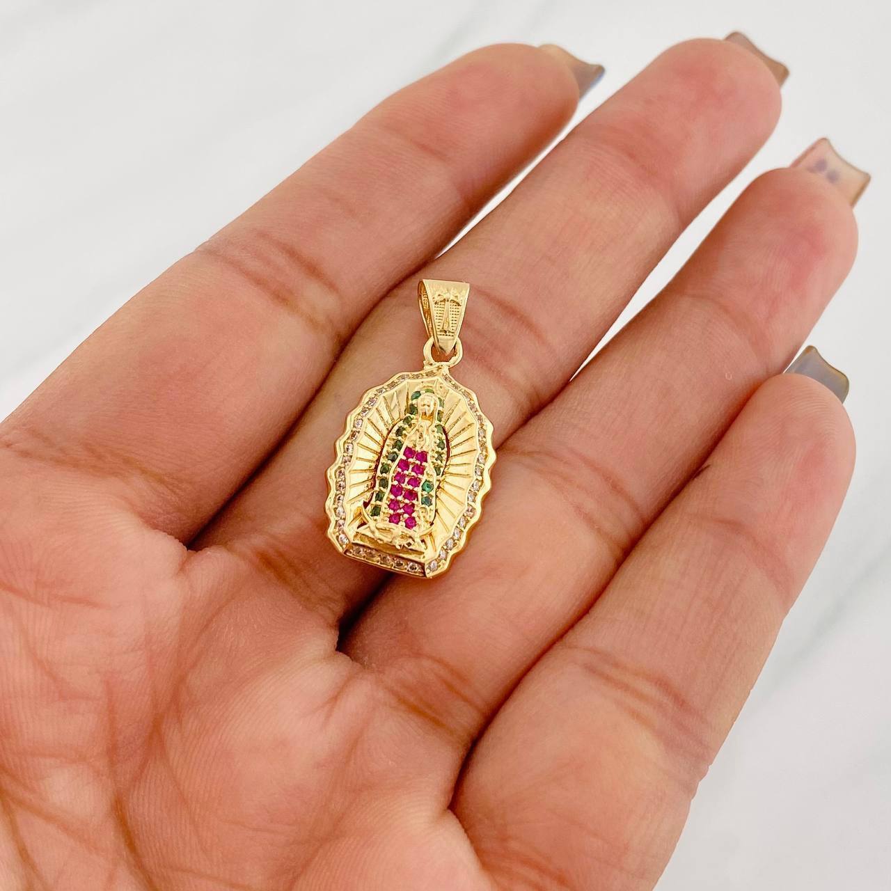 Dije Virgen de Guadalupe 3.05g / 2.07cm Oro Amarillo 18K