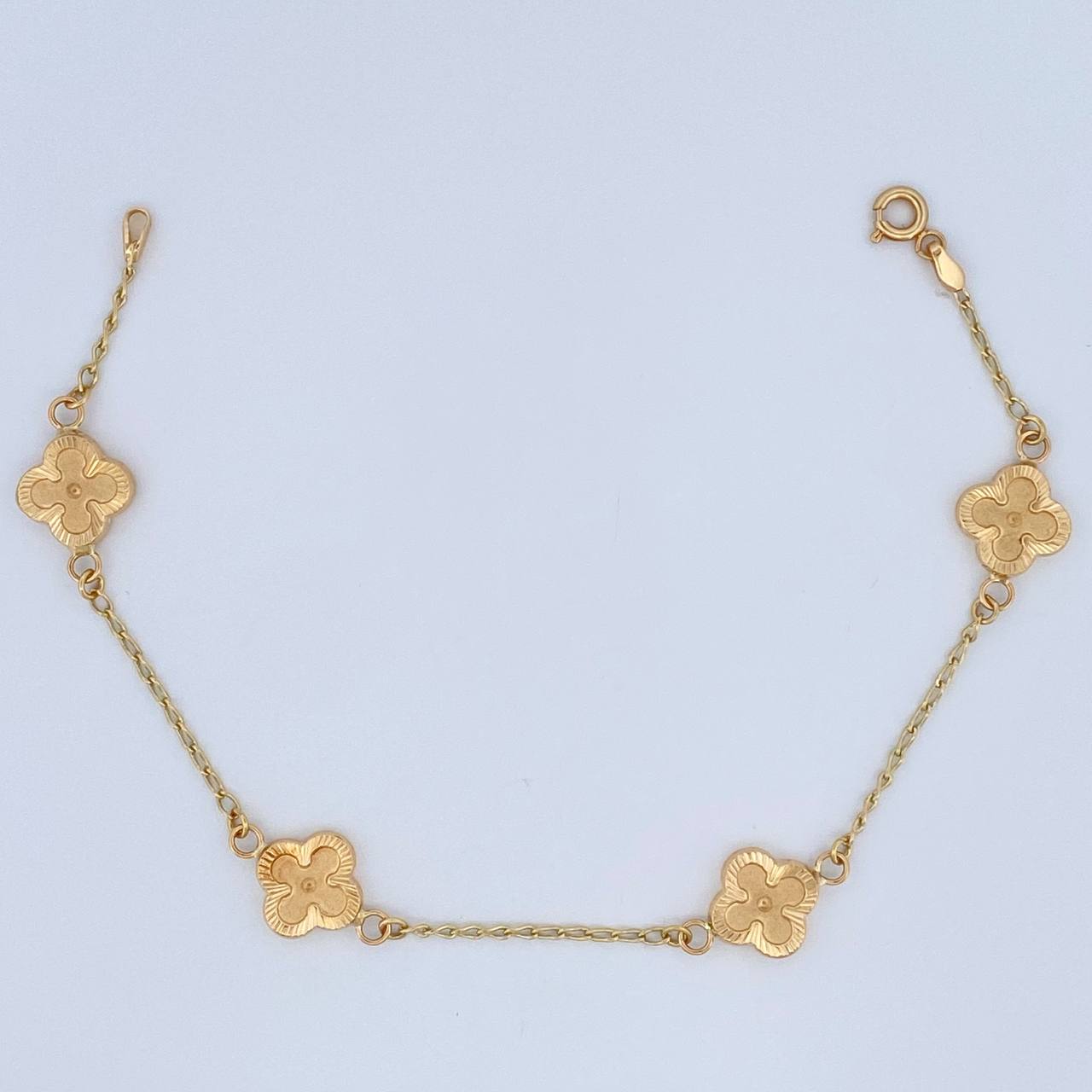 Pulso Trebol Espiga 3.55gr / 18.6cm / 2mm Oro Amarillo 18K &