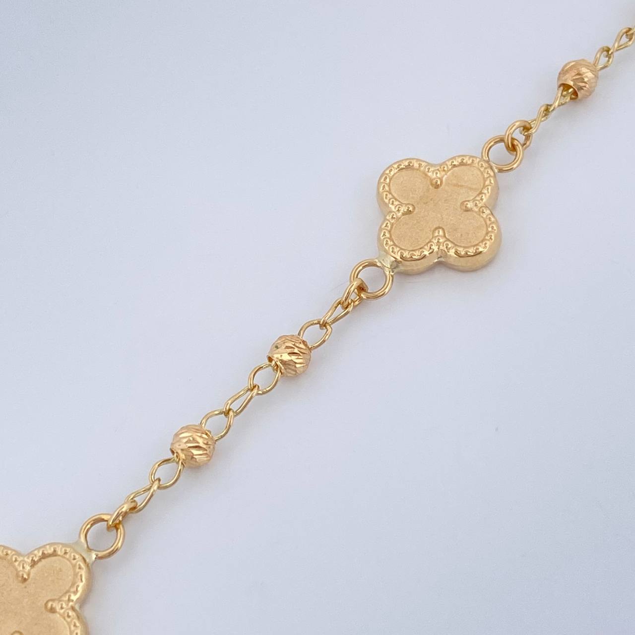 Pulso Trebol Espiga 3.95gr / 19cm / 3mm Oro Amarillo 18K &