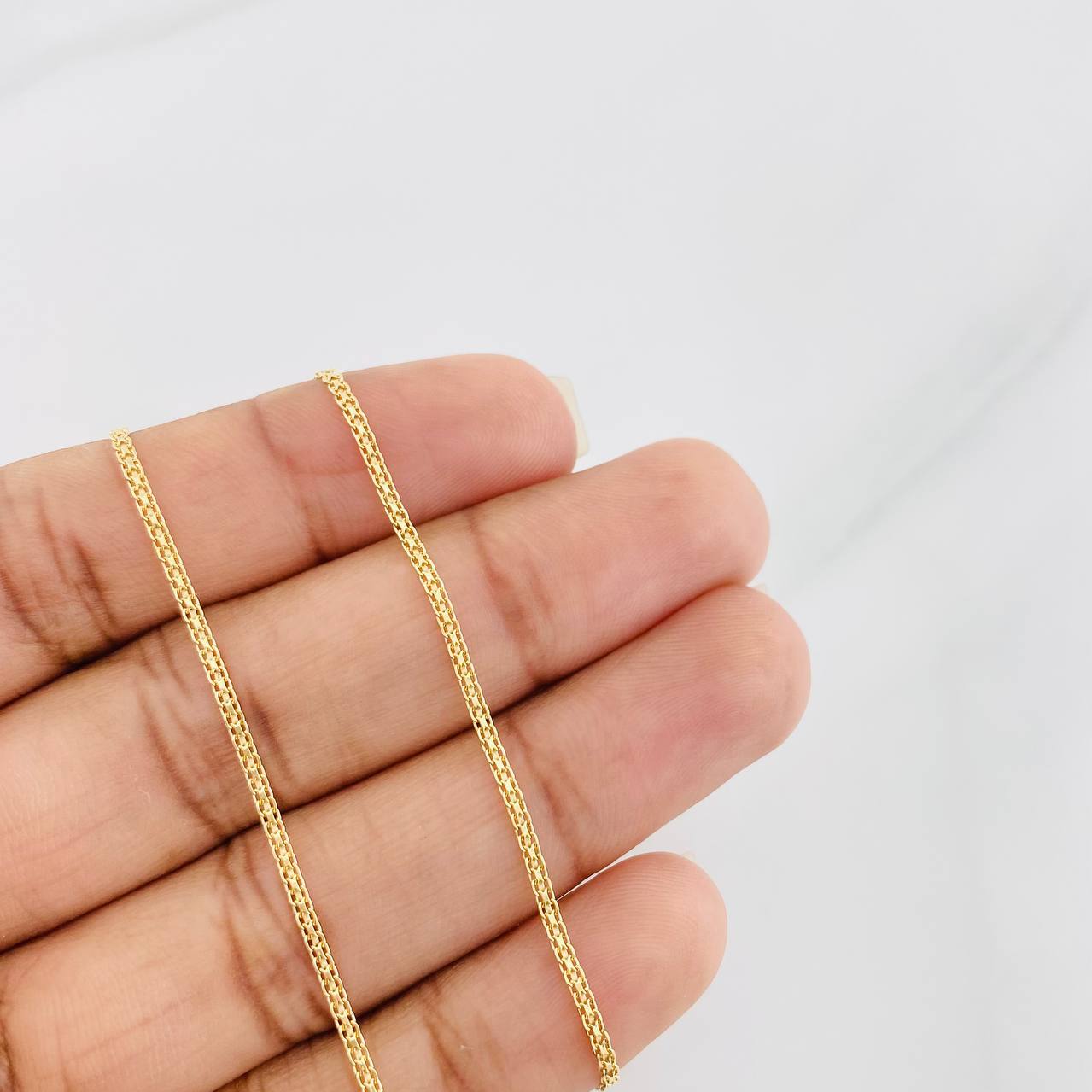Cadena China 3.3g / 60cm / 1.4mm Oro Amarillo 18K