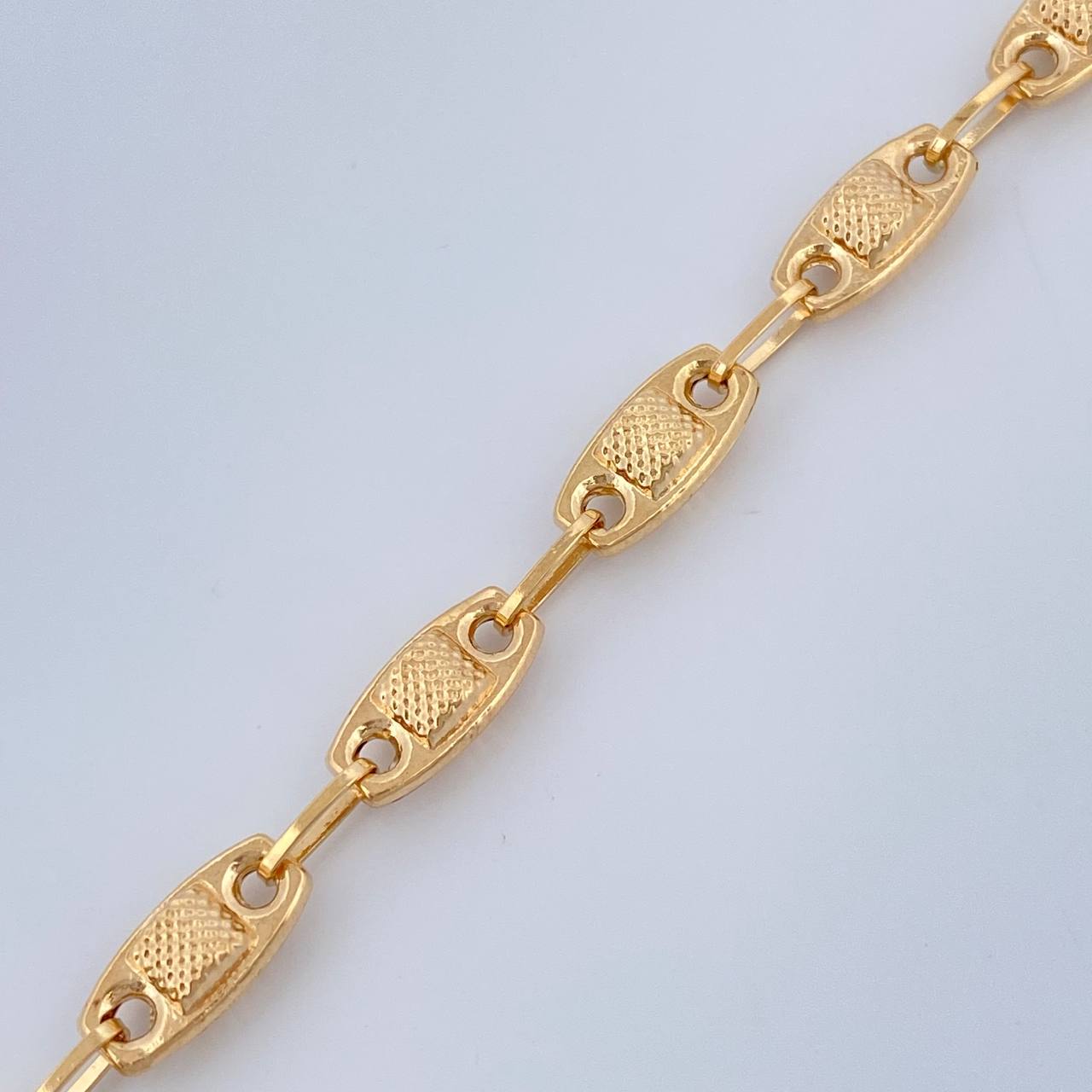 Pulso Rustico 4.85gr / 20.5cm / 4.75mm Oro Amarillo 18K $