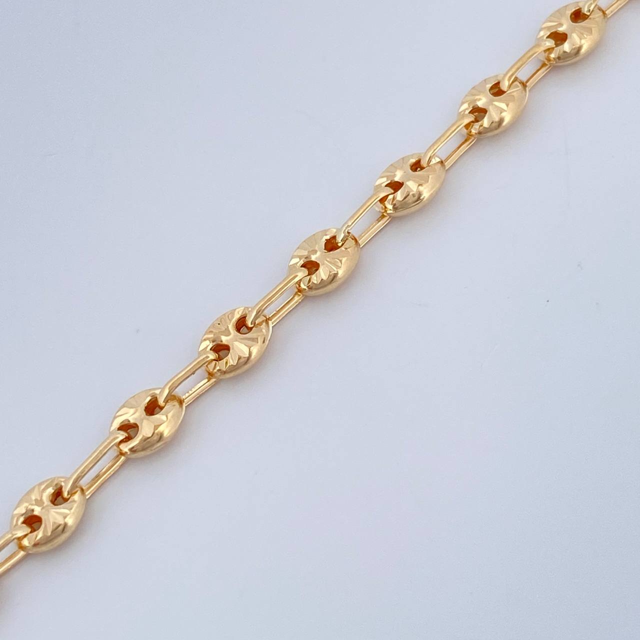 Pulso Gc 3gr / 20.5cm / 3.35mm Oro Amarillo 18K $