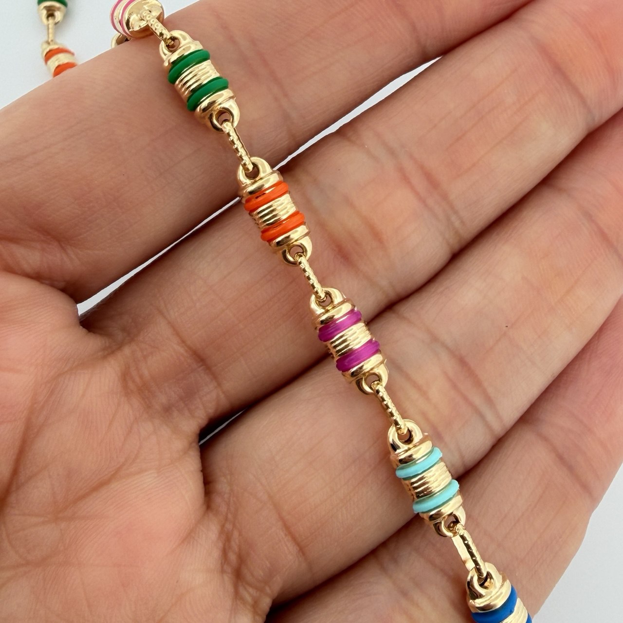 Pulso Rustica Barril 5.6gr / 22cm / 4.7mm Oro Amarillo 18K $