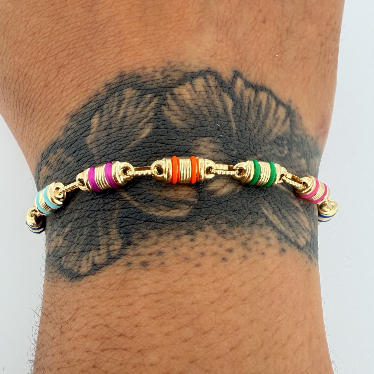 Pulso Rustica Barril 5.6gr / 22cm / 4.7mm Oro Amarillo 18K $