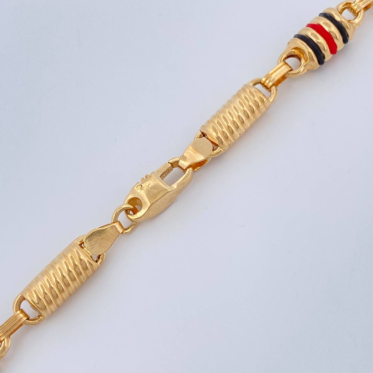 Cadena Rustica Barril 21.75gr / 64.5cm / 6.06mm Oro Amarillo 18K $
