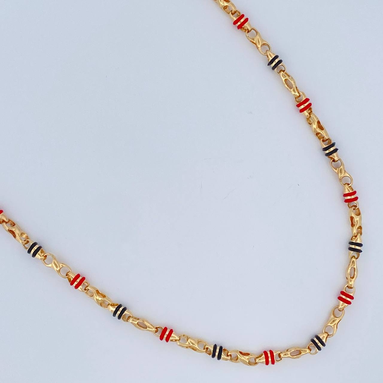 Cadena Rustica Infinitos 28.5gr / 62cm / 3.4mm Oro Amarillo 18K $