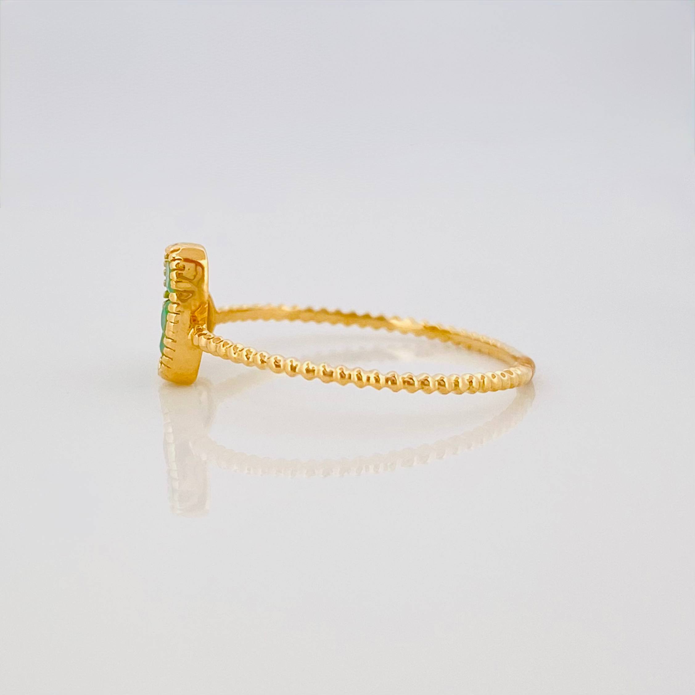 Anillo Corazon Esmeraldas 25 Pts 1 g / T6 Oro Amarillo 18K