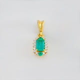 Dije Halo Esmeraldas 33 Pts Diamantes 07 Pts 1.05 g / 1.5 cm Dos Oros Amarillo Blanco 18K
