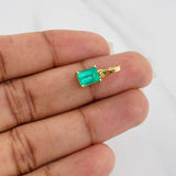 Dije Rectangulo Esmeralda 0.95 g / 1.5 cm Oro Amarillo 18K