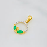 Dije Circulo Petalos Esmeraldas 23 Pts Diamantes 09 Pts 1.4 g / 2 cm Dos Oros Amarillo Blanco 18K